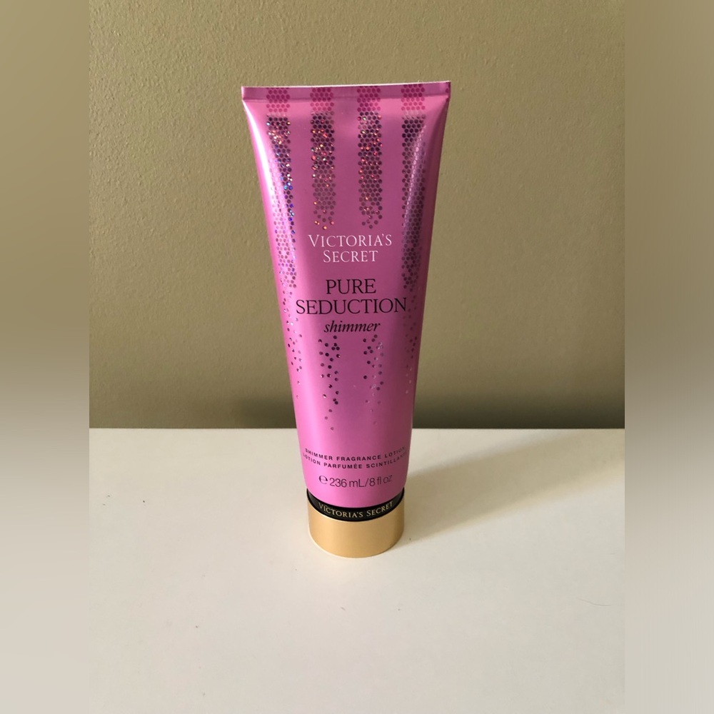 NWT Victoria's Secret Body Fragrance Pure Seduction Shimmer Lotion 236 mL